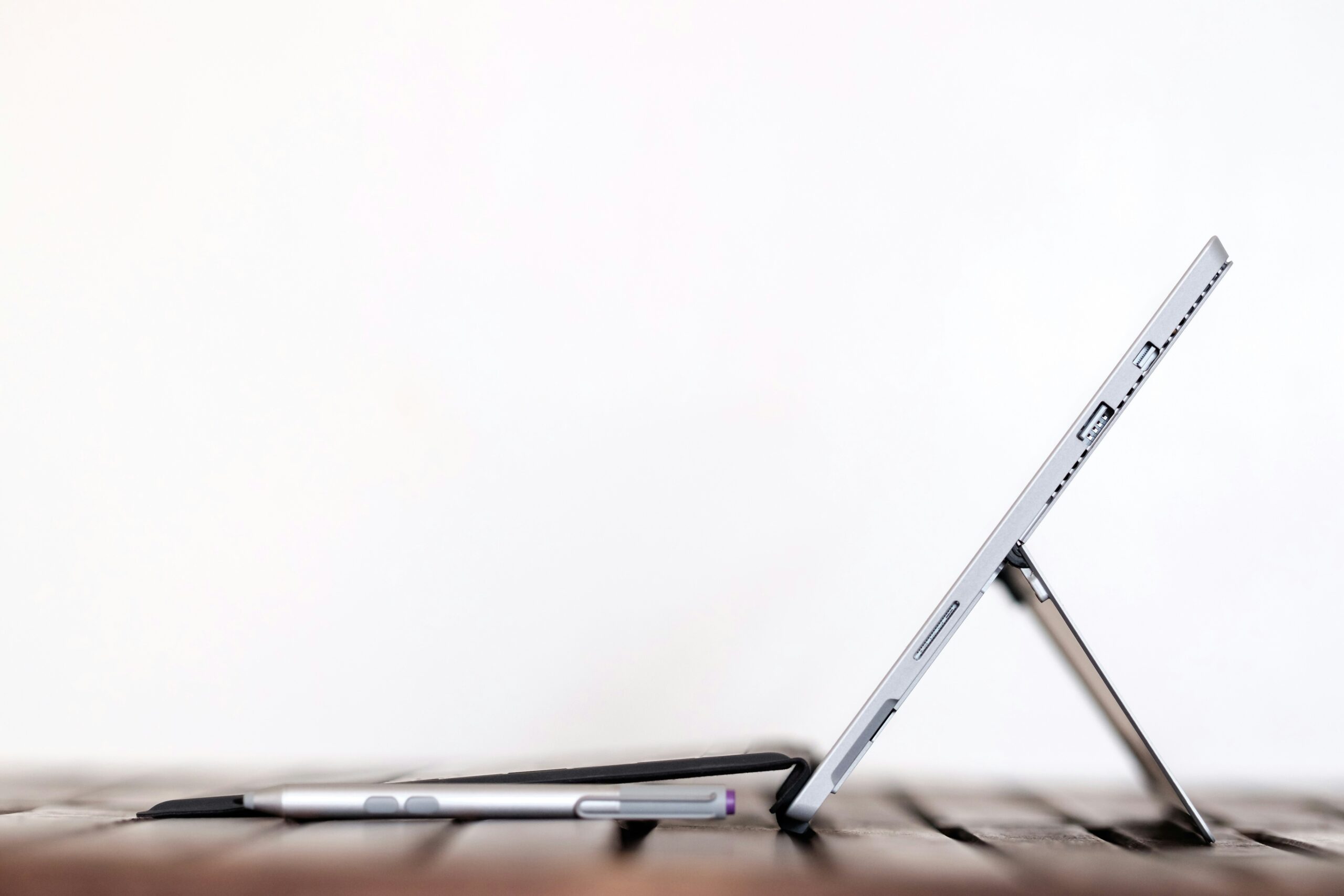 marius-masalar-UCETKvFMBC4-unsplash